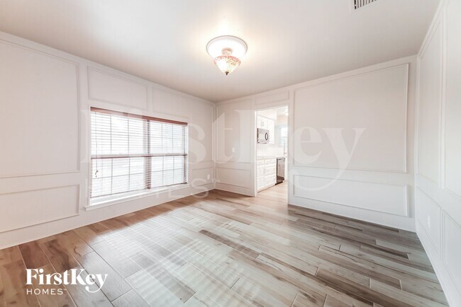 Foto del edificio - 6309 Topaz Way