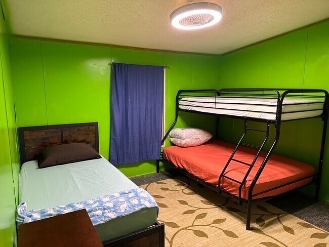 Foto del edificio - 9561 Rockfish River Rd