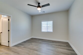 Building Photo - 1912 Carver Ave