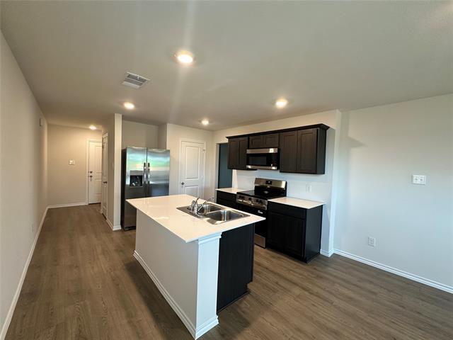 Building Photo - 1157 Northfield Dr