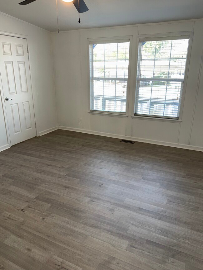 Foto del edificio - 11052 Richardo Ln