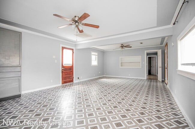 Building Photo - 1 br, 1 bath House - 615 NW 2nd Street