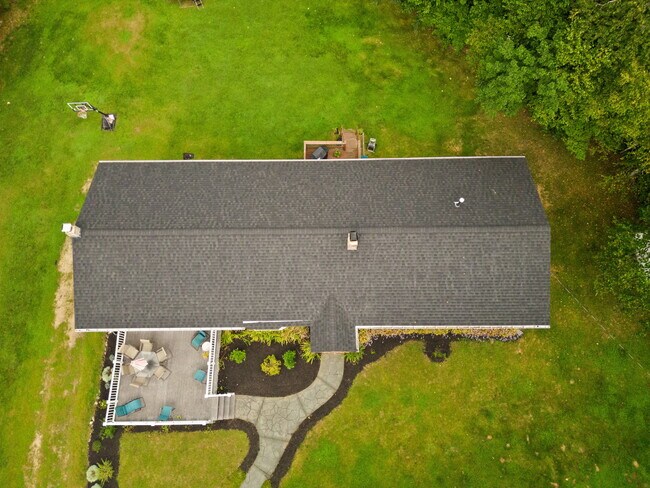 Foto del edificio - 21 Mason Rd