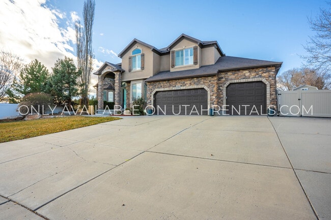 Building Photo - 11742 Current Creek Dr
