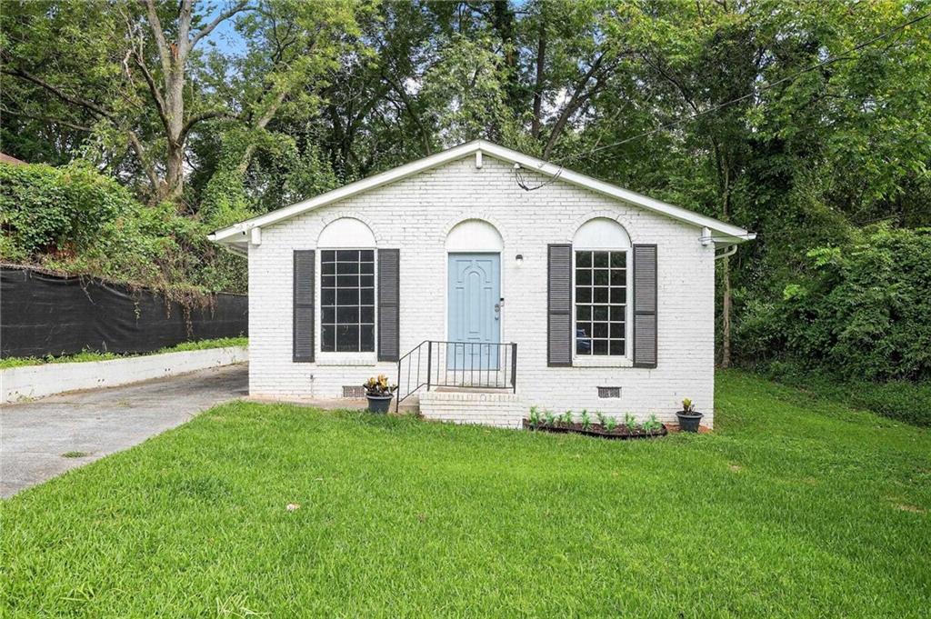 Foto principal - 1351 Eason St NW