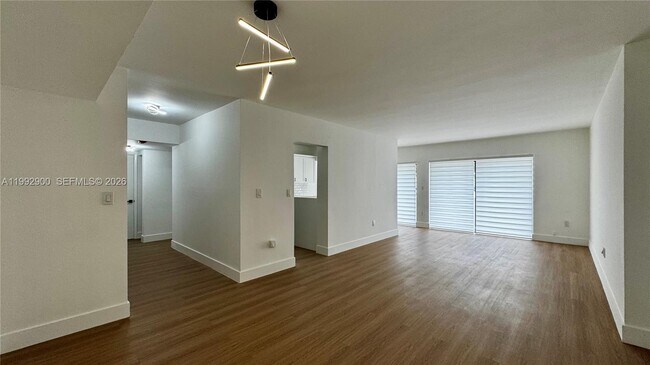 Foto del edificio - 5900 SW 127th Ave