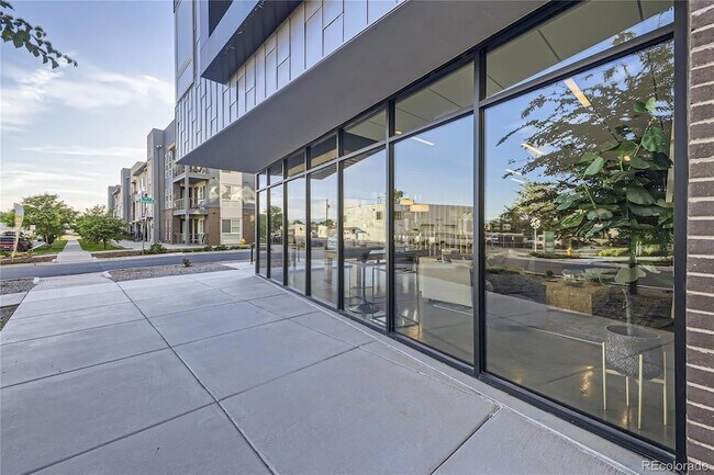 Foto del edificio - 1898 S Bannock St