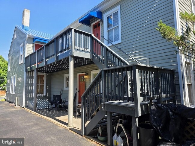 Foto del edificio - 1408 Caroline St