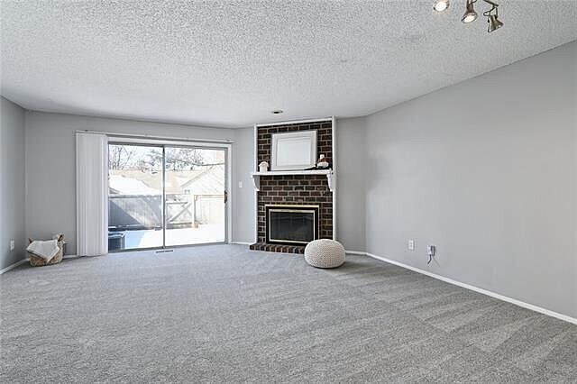 Living Room - 8130 Monrovia St