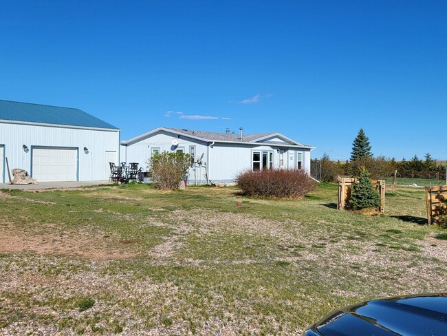 Building Photo - COMING SOON! Rural 3 Bedroom 2 Bath Home w...