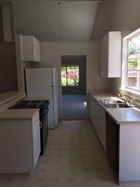Building Photo - 3 bedroom in Petaluma CA 94954