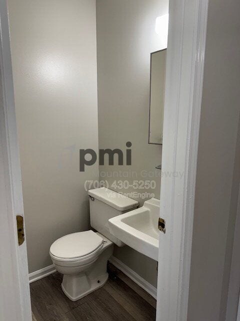 Building Photo - 54 Greenwood Cir