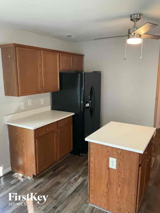 Building Photo - 4426 Cochran Farm Ln