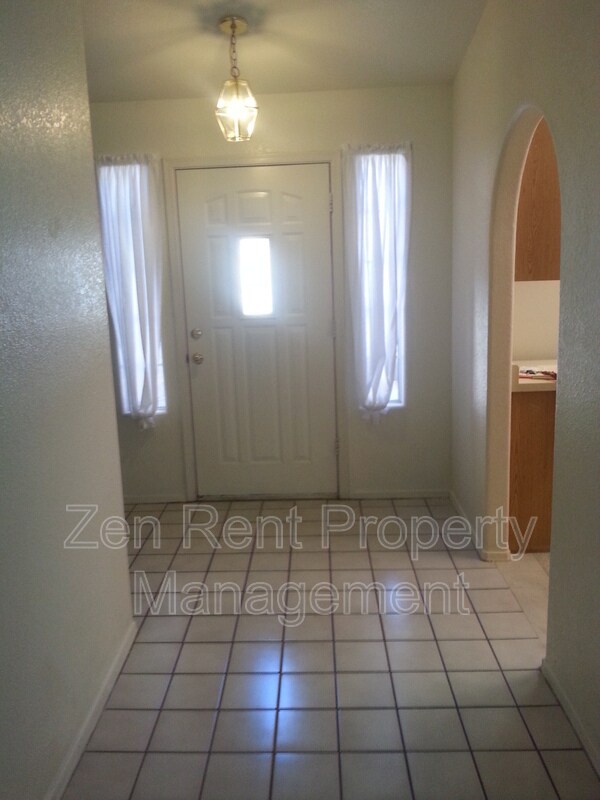 Foto del edificio - 1836 N Stapley Dr