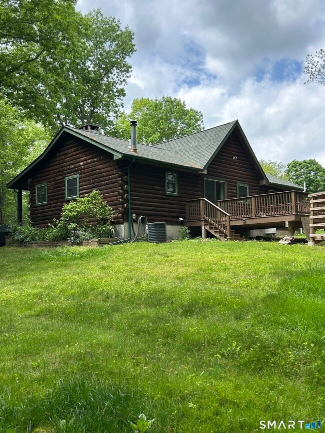 Building Photo - 39 Woodland Rd