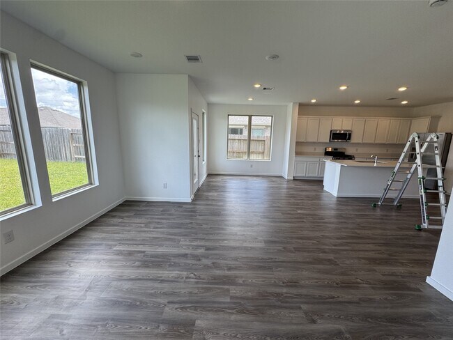 Foto del edificio - 5318-5318 Still Mdw Ln