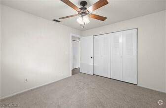 Building Photo - 4709 SW 25th Pl