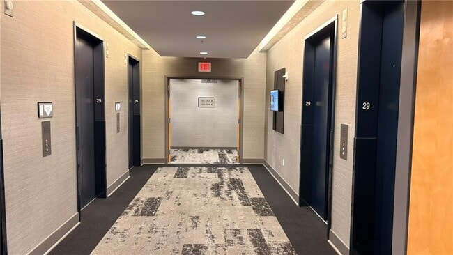 Foto del edificio - 400 W Peachtree St NW