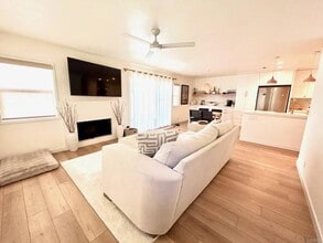 Building Photo - 215 Countryhaven Rd Building Photo - 215 Countryhaven Rd