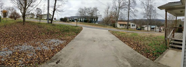 Building Photo - 896 Indian Hills Dr