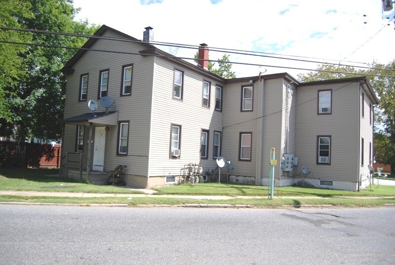 417 Delaware St, Paulsboro, NJ 08066 Apartments in Paulsboro, NJ