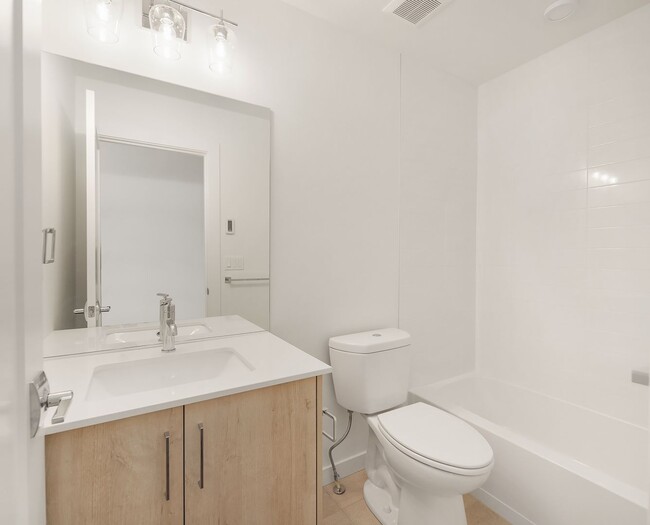 Foto del edificio - 2bd/1.75ba Seattle Townhome