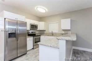 Building Photo - 4 br, 2.5 bath House - Country Club Village