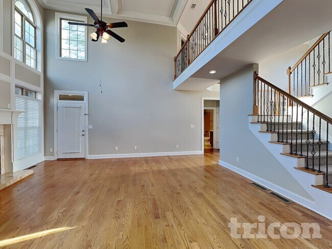 Building Photo - 2221 Morning Dew