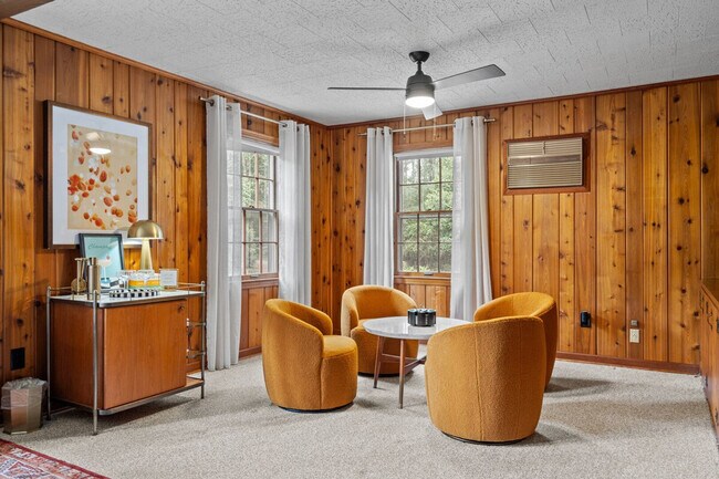 Foto del edificio - 720 Stiles Rd SW