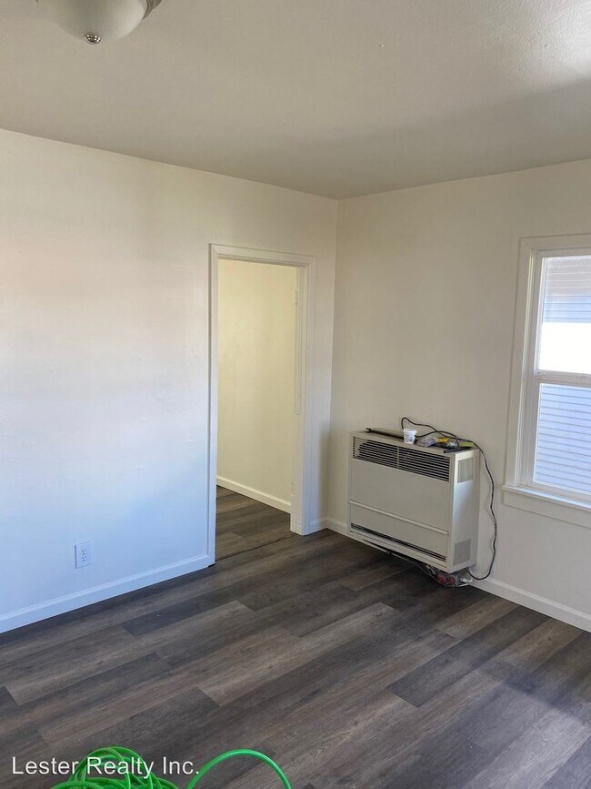 Building Photo - 1 br, 1 bath House - 2120 Applegate