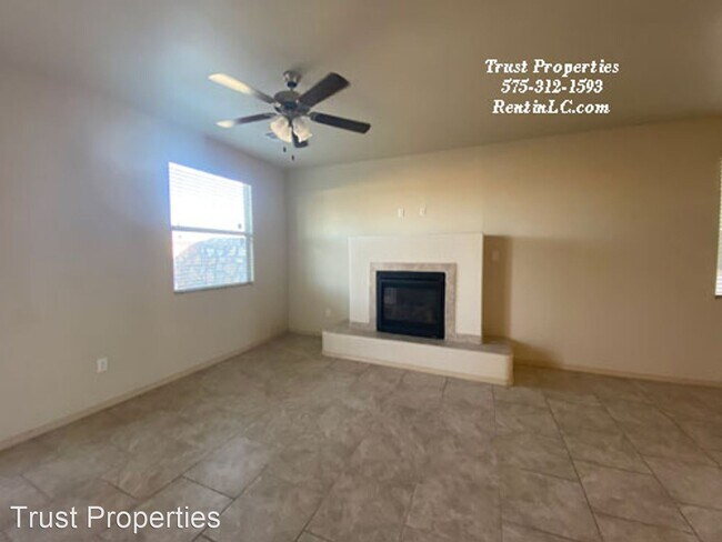 Building Photo - 4 br, 2.5 bath House - 4873 Califa