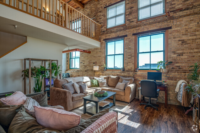 Interior Photo - Historic Fifth Ward Lofts