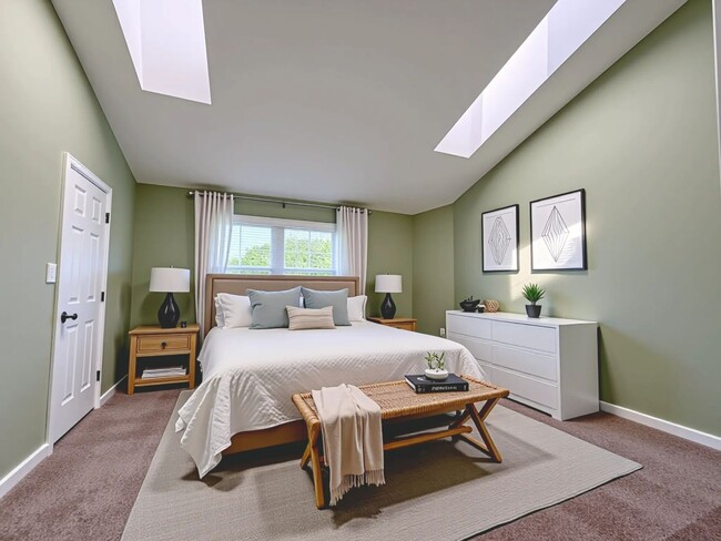 Building Photo - 2 Bedroom 2.5 Bathroom in Hummelstown!