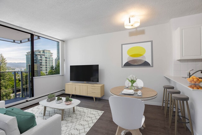 Building Photo - Ilikai