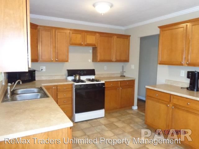 Building Photo - 5607 N Plaza Dr