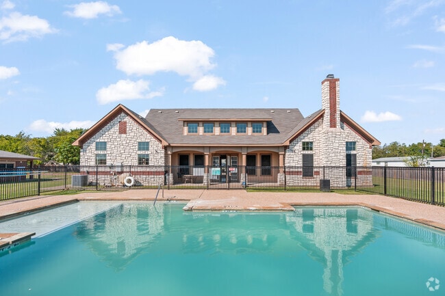 Building Photo - Mexia Gardens Apartments