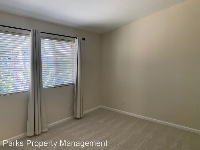 Foto del edificio - 3 br, 2.5 bath House - 820 Boone Dr.