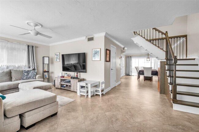 Foto del edificio - 6797 SW 40th St