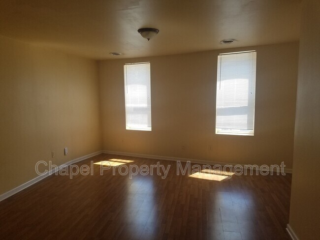 Building Photo - 1346 N 27th St