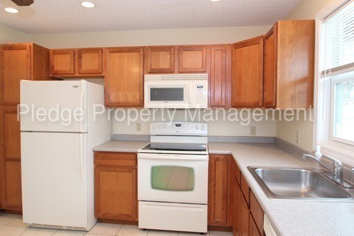 Foto del edificio - 7 Parker Ave