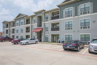 Building Photo - 2930 Plum Creek Ln