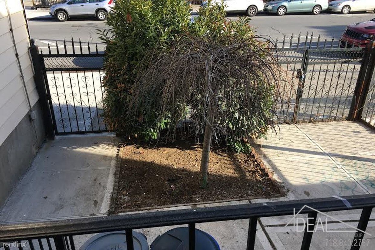 Primary Photo - 178 Throop Ave