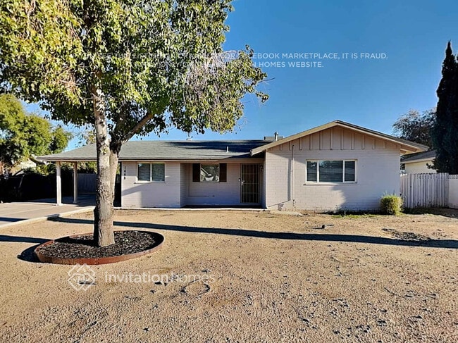 Building Photo - 1448 E 2nd St