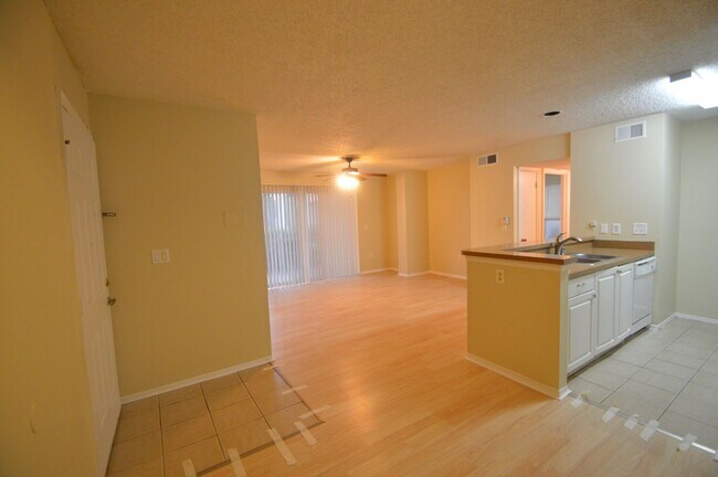 Foto del edificio - TAMPA: The Landing of Tampa! 1 bed/1 bath,...