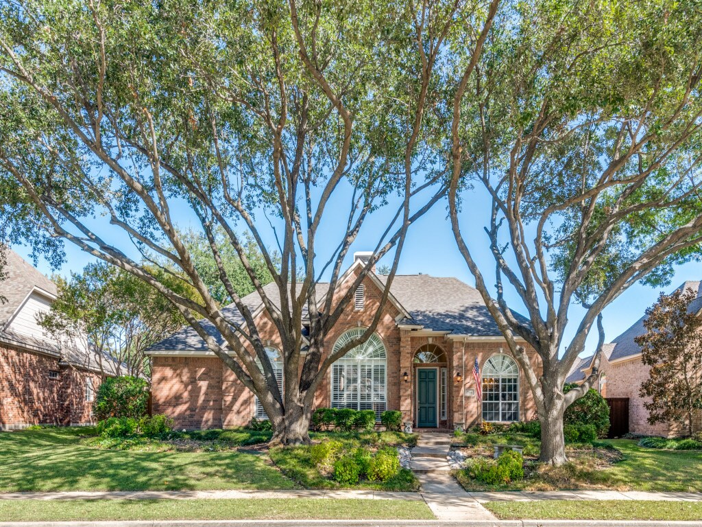 Primary Photo - 704 Twin Creeks Dr
