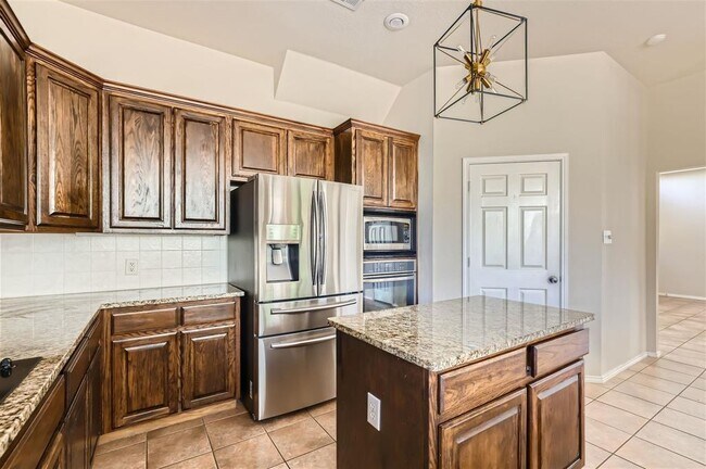 Building Photo - 12305 Pleasant Hill Ct