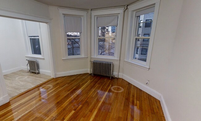 Building Photo - Avl NOW No Fee! Sunny, renovated Studio w/updated kitchen!