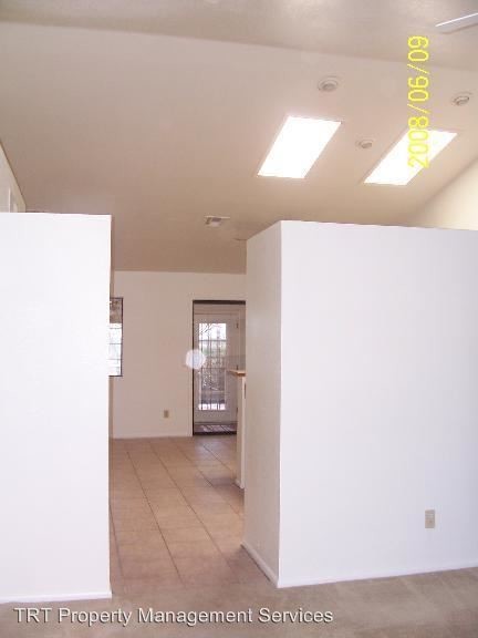 Building Photo - 2 br, 2 bath House - 3884 S. WAYSIDE LN
