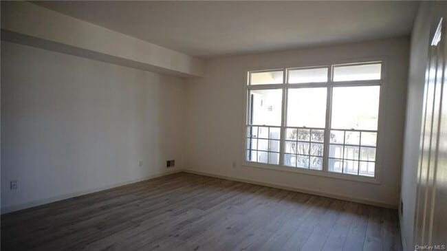 Building Photo - 138 Doral Greens Dr W