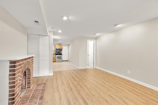 Foto del edificio - 1632 New Jersey Ave NW